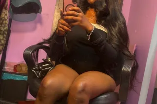 PETITE UPSCALE TREAT👸🏽💦 - Image 12