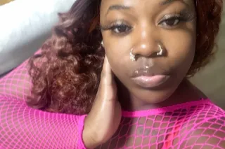 BACK IN TOWN , Catch Me While ... - Image 4